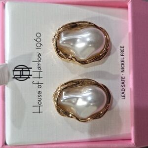 💛🔹️House of Harlow🔹️ 1960 Gold and Pearl Earrings